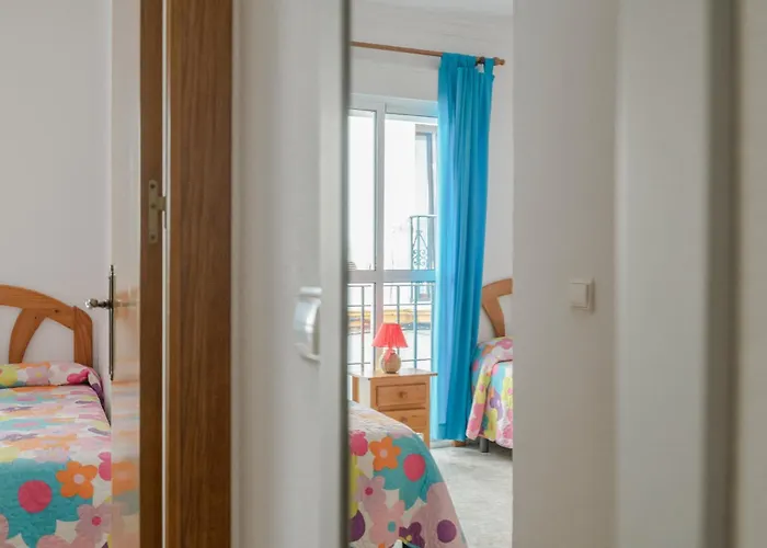 Casa Paqui Bustos 2 * קוניל דה לה פרונטרה