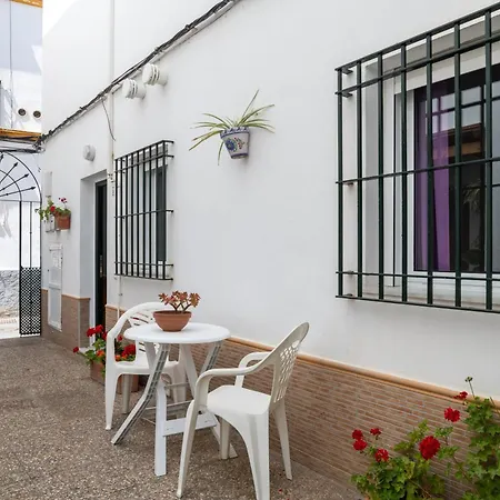 Casa Paqui Bustos 2 *