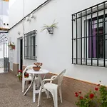 Casa Paqui Bustos 2 *